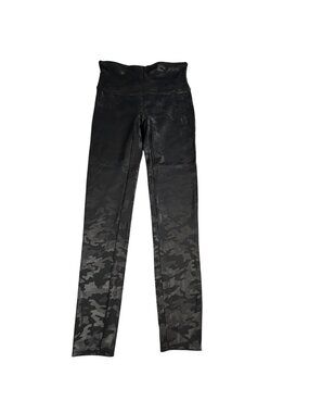 Spanx Faux Leather Camo Leggings Women's L High-Waist Black Sleek Stretchy Pants